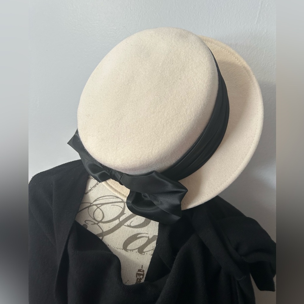 Jacqueline Ferrar Cream Hat with Black Bow